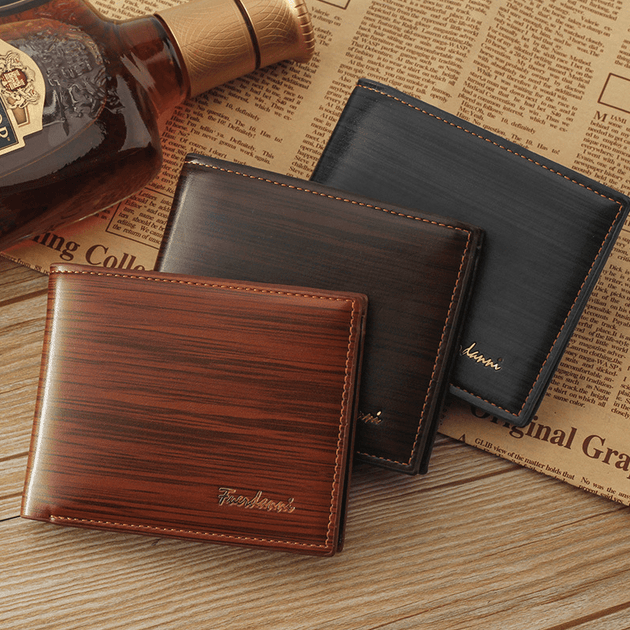 Men’s slim leather bifold wallet closed, minimalist pocket wallet for cards and cash