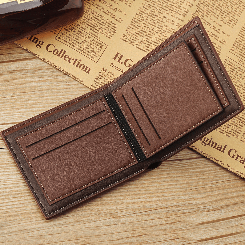 Men’s leather bifold wallet in brown