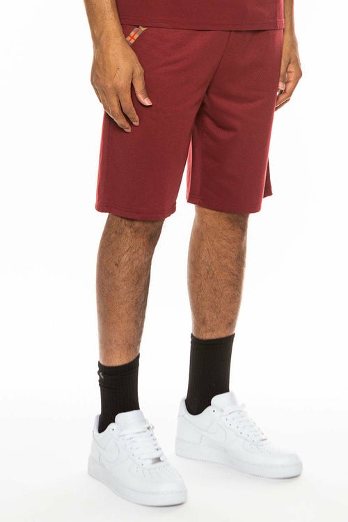Men’s casual shorts with plaid accents and classic fit color burgundy